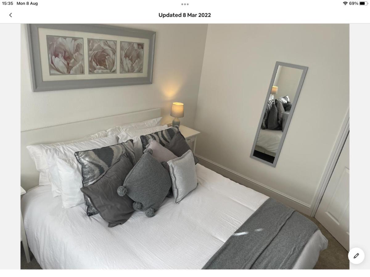 The Hilton Suite Smalley Екстер'єр фото
